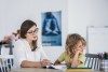 اختلال بیش فعالی و نقص توجه (ADHD) در کودکان: علائم، علل، درمان